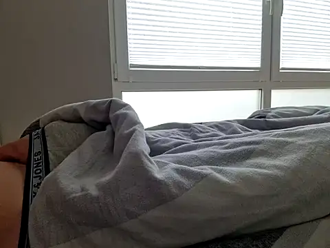 Feuer boy online show from 01-27-25, 12:48