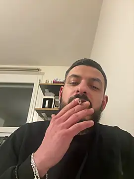 derbyo online show from 02-06-25, 06:56