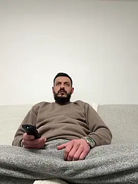 derbyo online show from 02-08-25, 04:14