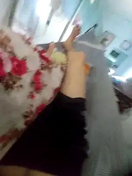 Snapshot of KisSsu chatting on 09-11-25, 04:45 KisSsu online show from 09-11-25, 04:45