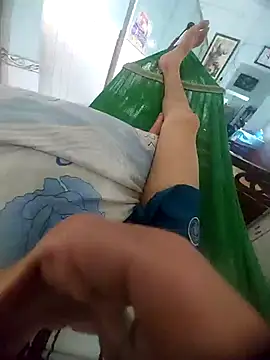 Snapshot of KisSsu chatting on 12-15-25, 03:00 KisSsu online show from 12-15-25, 03:00