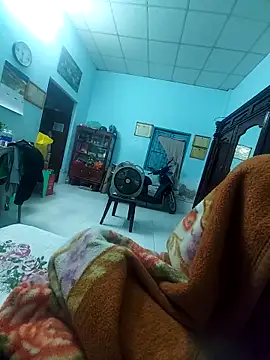 Snapshot of KisSsu chatting on 02-13-26, 03:30 KisSsu online show from 02-13-26, 03:30