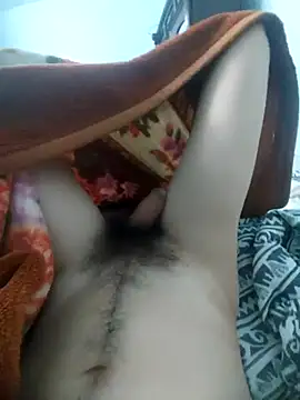 Snapshot of KisSsu chatting on 02-17-26, 04:13 KisSsu online show from 02-17-26, 04:13