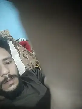 Snapshot of Feeroo11 chatting on 04-12-26, 04:45 Feeroo11 online show from 04-12-26, 04:45