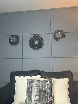 Snapshot of AtheneaRusell chatting on 03-20-25, 11:49 AtheneaRusell online show from 03-20-25, 11:49