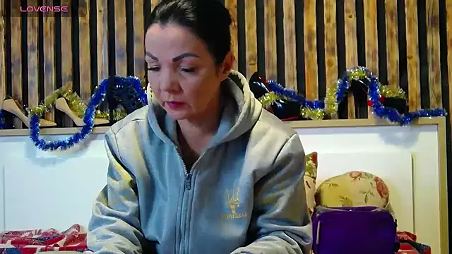 Tory Lovi online show from 01-12-26, 05:45