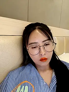 lilandi0521 online show from 03-21-25, 05:21