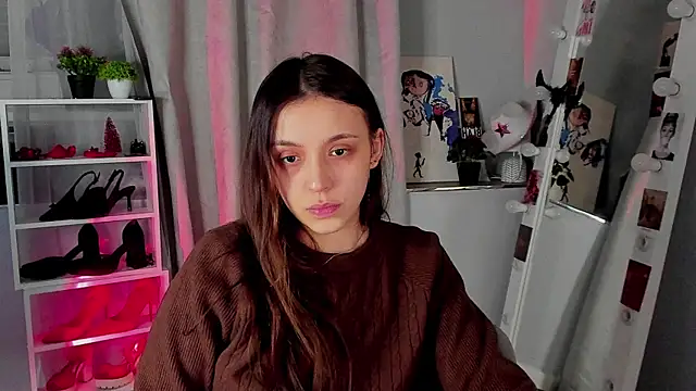 Sahara Shields online show from 12-19-25, 10:44