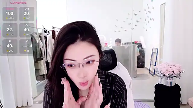 miaomiao-777 online show from 04-10-26, 02:28