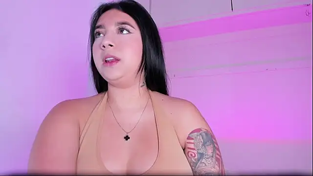 BrianaaTaylor online show from 10-14-25, 07:58