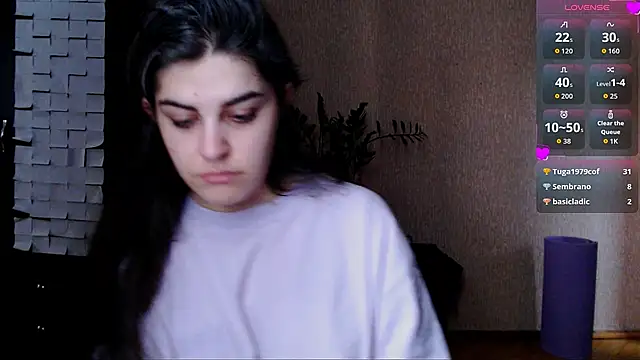 Snapshot of _Roselina_ chatting on 01-09-26, 07:33 Roselina online show from 01-09-26, 07:33