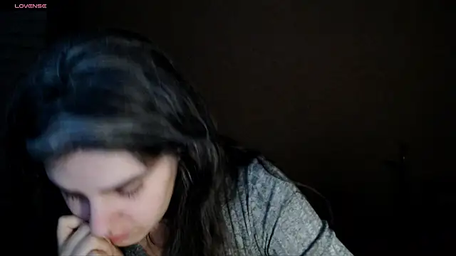 Snapshot of _Roselina_ chatting on 02-25-26, 06:28 Roselina online show from 02-25-26, 06:28