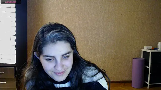 Snapshot of _Roselina_ chatting on 03-02-26, 06:59 Roselina online show from 03-02-26, 06:59