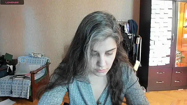 Snapshot of _Roselina_ chatting on 06-15-26, 09:22 Roselina online show from 06-15-26, 09:22