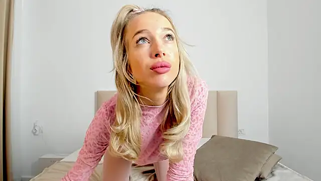 Snapshot of Saradiamond1 chatting on 02-12-25, 01:59 Saradiamond1 online show from 02-12-25, 01:59