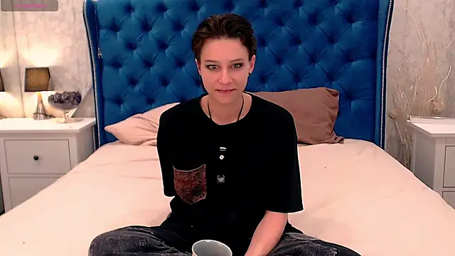 via mayer  online show from 11-18-25, 03:12