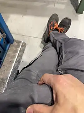 Snapshot of sempreilmio2 chatting on 03-04-25, 12:01 sempreilmio2 online show from 03-04-25, 12:01