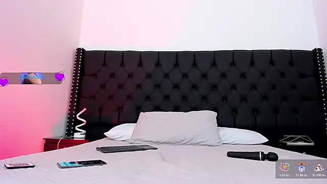 Snapshot of EthaanCox chatting on 10-23-25, 04:50 EthaanCox online show from 10-23-25, 04:50