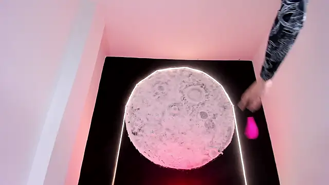 Snapshot of EthaanCox chatting on 11-08-25, 09:02 EthaanCox online show from 11-08-25, 09:02