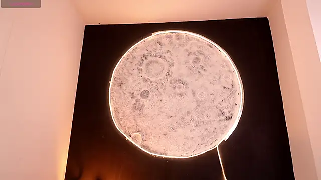 Snapshot of EthaanCox chatting on 12-15-25, 08:57 EthaanCox online show from 12-15-25, 08:57