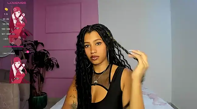 Snapshot of Missangeldust16 chatting on 01-13-25, 09:09 Missangeldust16 online show from 01-13-25, 09:09