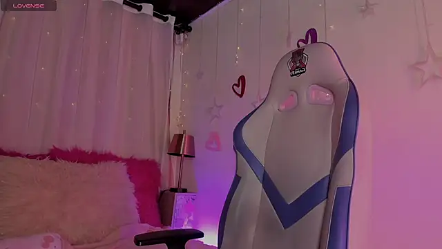 emma soffia  online show from 03-13-25, 05:50