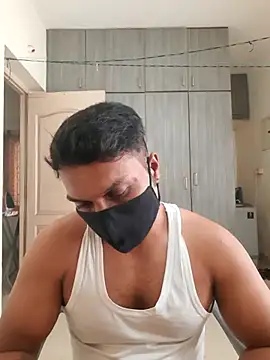 Snapshot of Chennaibull15 chatting on 02-19-25, 09:17 Chennaibull15 online show from 02-19-25, 09:17