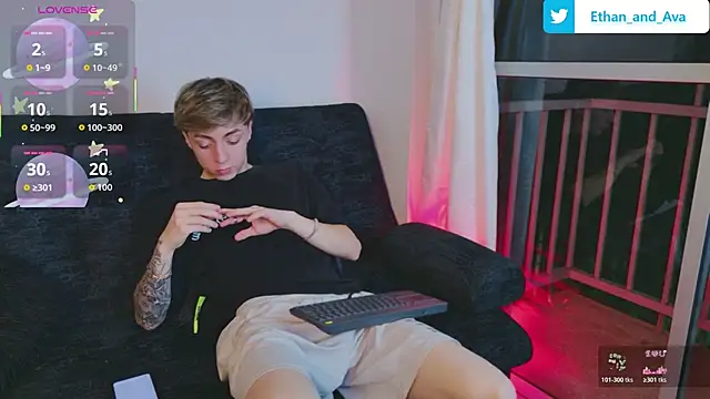 ethan and ava online show from 10-27-25, 02:37