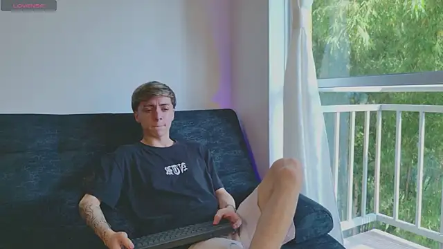 ethan and ava online show from 11-07-25, 01:00