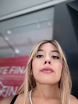 monicavictoria1301 online show from 07-24-26, 12:47