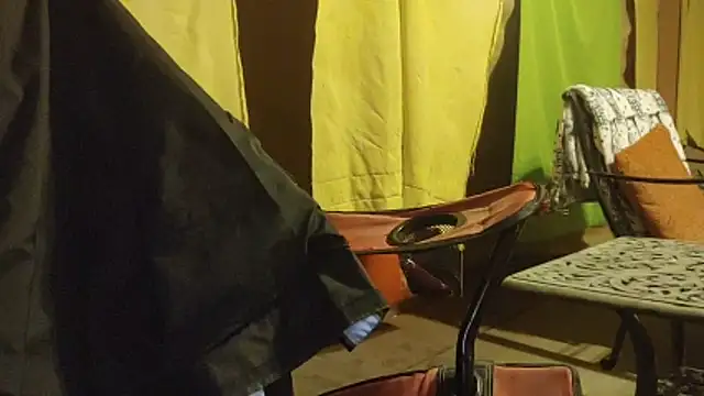 Snapshot of bwcbeat83 chatting on 01-15-26, 01:43 bwcbeat83 online show from 01-15-26, 01:43