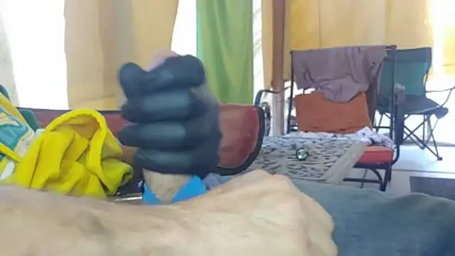 Snapshot of bwcbeat83 chatting on 02-26-26, 11:26 bwcbeat83 online show from 02-26-26, 11:26