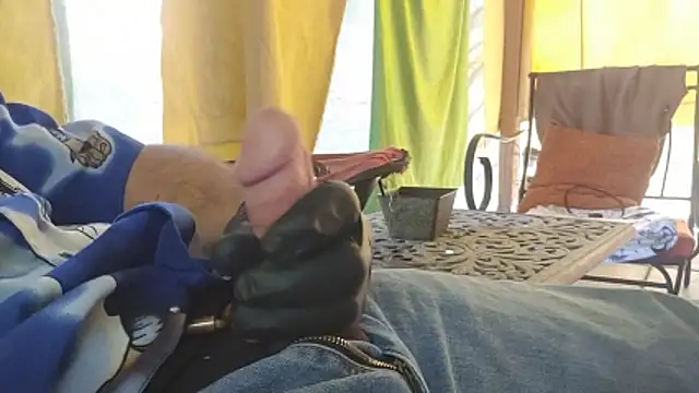 Snapshot of bwcbeat83 chatting on 03-01-26, 05:26 bwcbeat83 online show from 03-01-26, 05:26