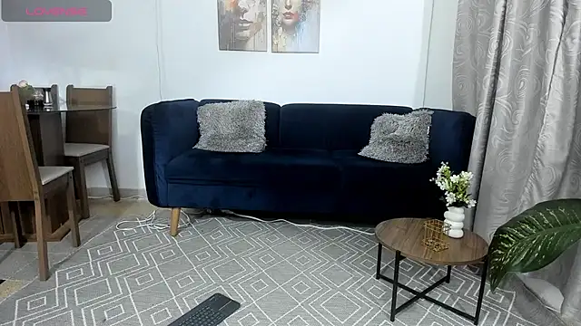 Snapshot of NicolettaLima chatting on 11-04-25, 12:10 NicolettaLima online show from 11-04-25, 12:10