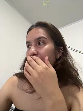 Bella still online show from 07-21-26, 01:57