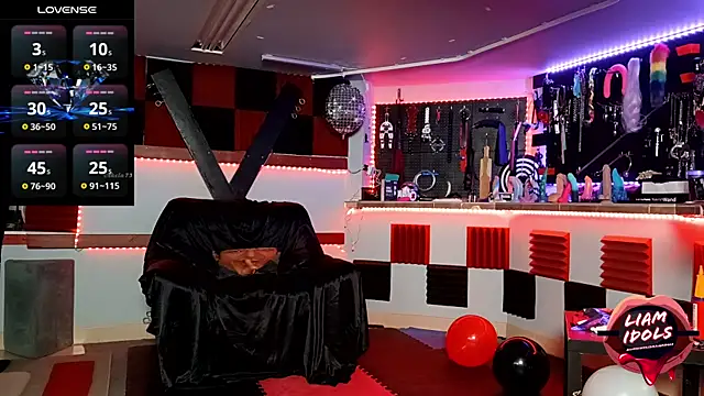 Snapshot of LiamIdols chatting on 09-15-25, 01:05 LiamIdols online show from 09-15-25, 01:05