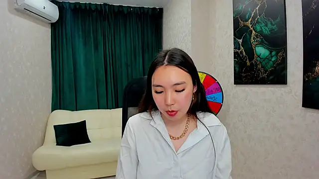 AnnaReyla online show from 03-12-25, 05:17