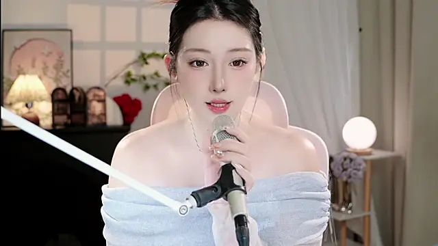 Dou-Dou-er online show from 10-10-25, 08:46