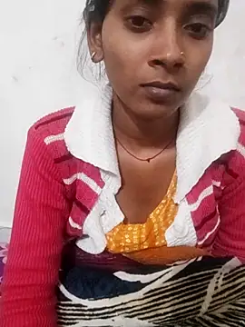 Snapshot of Divya-2007 chatting on 12-21-25, 02:13 Divya-2007 online show from 12-21-25, 02:13