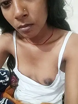 Snapshot of Divya-2007 chatting on 02-13-26, 12:50 Divya-2007 online show from 02-13-26, 12:50