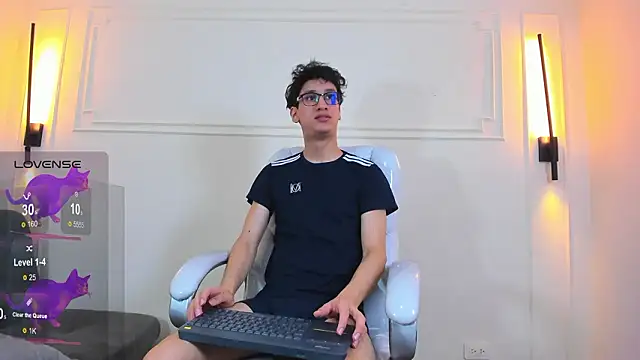 Cum hunters online show from 03-24-26, 03:44