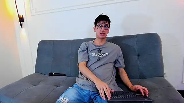 Cum hunters online show from 03-29-26, 03:39