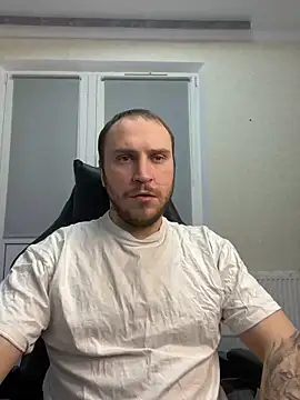Snapshot of _XxX-XxX_ chatting on 02-28-25, 12:21 XxX-XxX online show from 02-28-25, 12:21