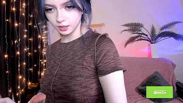 Snapshot of miuri_miy chatting on 02-19-25, 05:27 miuri miy online show from 02-19-25, 05:27