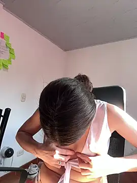 Snapshot of MARIELSINS_AND_DAIKIJACK chatting on 01-29-25, 08:56 MARIELSINS AND DAIKIJACK online show from 01-29-25, 08:56