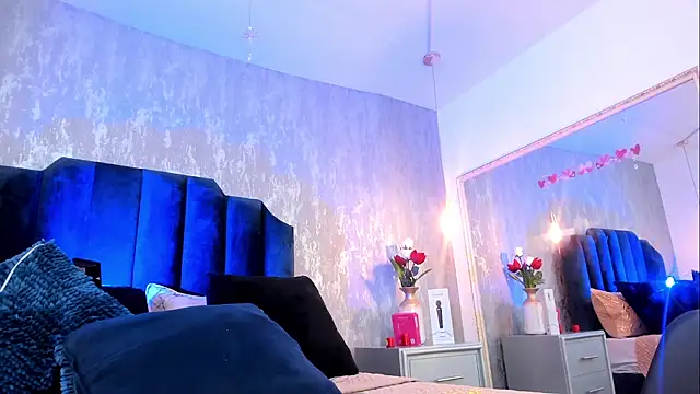 Isis ariany  online show from 10-28-25, 12:41