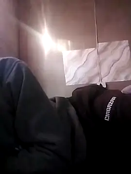 Snapshot of LaneYam chatting on 05-11-26, 02:45 LaneYam online show from 05-11-26, 02:45