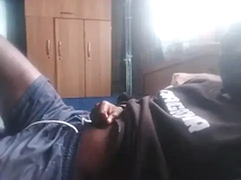 Snapshot of LaneYam chatting on 06-13-26, 10:46 LaneYam online show from 06-13-26, 10:46