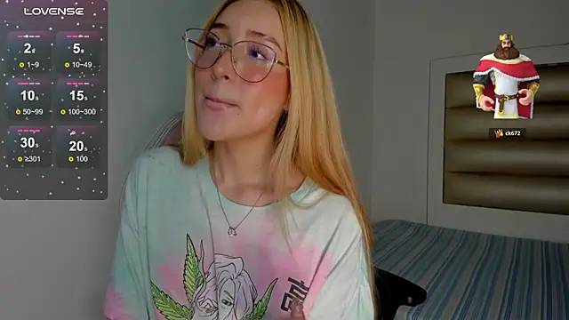 Snapshot of Princess_tokyo chatting on 12-15-25, 07:51 Princess tokyo online show from 12-15-25, 07:51