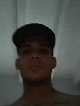 Snapshot of TooledUsurer chatting on 08-06-26, 01:07 TooledUsurer online show from 08-06-26, 01:07